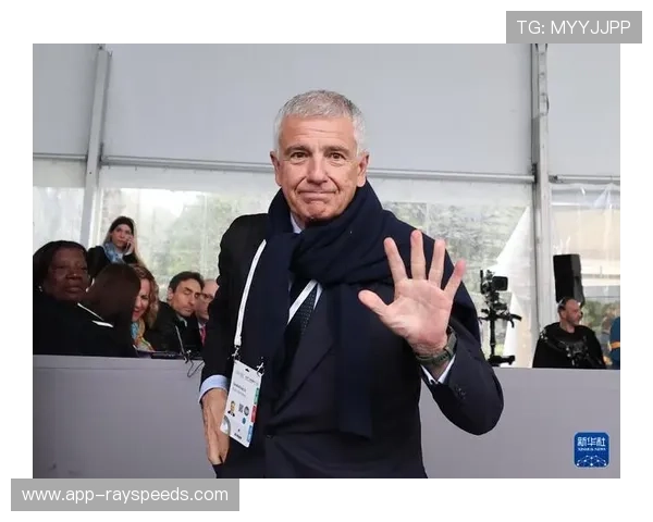 国际奥委会副主席小萨马兰奇：城市青年通过运动追求精神“旷野”