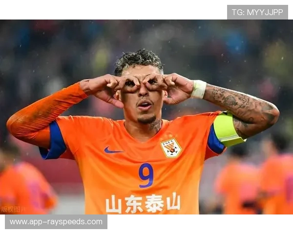 山东泰山赛季初4-1逆转大连英博，克雷桑、泽卡、谢文能多点开花